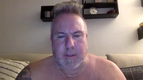 banana5289 online show from March 4, 9:55 pm