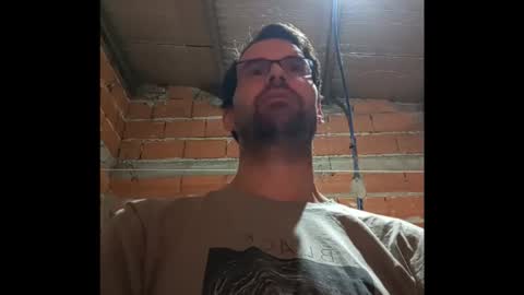 Ezequiel online show from December 19, 1:35 am