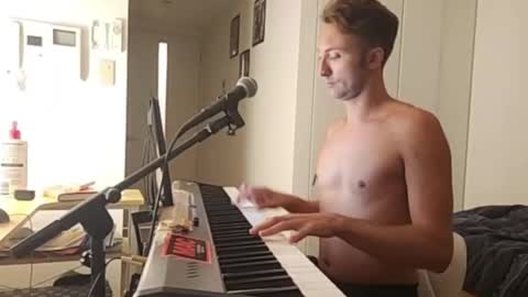 Snapshot of barebritpianist chatting on September 17, 4:30 pm BareBritPianist online show from September 17, 4:30 pm