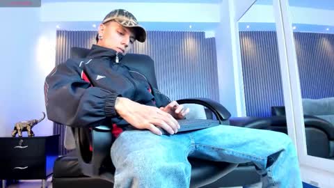 Basthiian online show from December 18, 7:43 pm