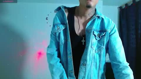 Snapshot of bastiaan_28 chatting on October 10, 11:19 pm Bastian online show from October 10, 11:19 pm