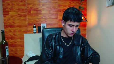 Snapshot of bastiaan_28 chatting on January 10, 4:01 am Bastian online show from January 10, 4:01 am