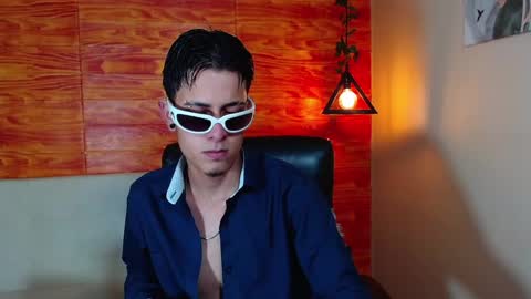 Snapshot of bastiaan_28 chatting on March 5, 2:57 am Bastian online show from March 5, 2:57 am