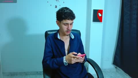 Snapshot of bastiaan_28 chatting on September 18, 3:52 am Bastian online show from September 18, 3:52 am