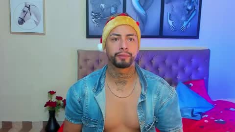 bastian_jones1 online show from December 28, 7:00 am