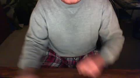 BateBro13 online show from December 8, 1:25 pm