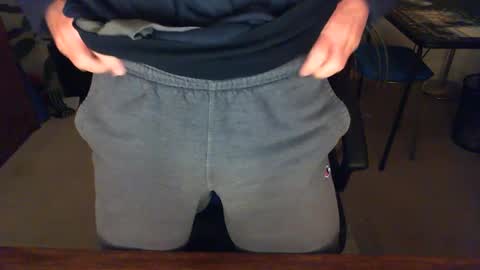 BateBro13 online show from December 9, 1:36 pm