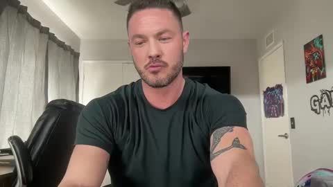 batman25326 online show from January 2, 6:34 pm