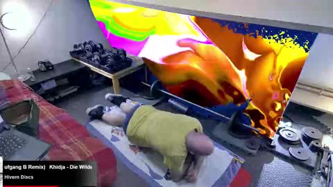 Snapshot of bazzz_8 chatting on February 11, 6:11 pm bazzz_8 online show from February 11, 6:11 pm