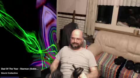 Snapshot of bazzz_8 chatting on December 19, 6:12 pm bazzz_8 online show from December 19, 6:12 pm