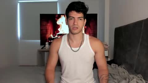 Valentino online show from October 15, 10:17 pm