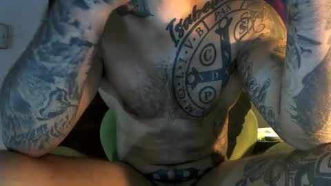 Snapshot of bby044 chatting on January 15, 12:30 am bby044 online show from January 15, 12:30 am