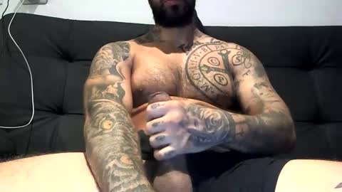 Snapshot of bby044 chatting on December 7, 10:56 am bby044 online show from December 7, 10:56 am