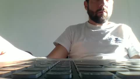 bdemwi2588 online show from February 1, 9:00 am