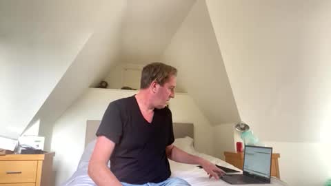 Beachlover39 online show from February 22, 1:23 pm