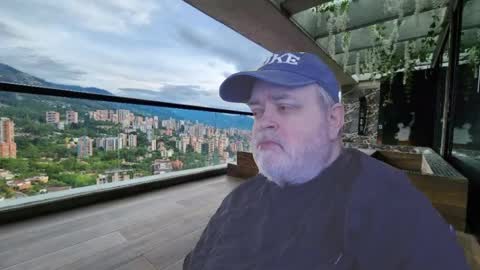 Dookie online show from April 11, 7:28 pm