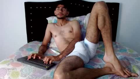 Snapshot of bear_97s chatting on December 9, 12:31 pm Pipe online show from December 9, 12:31 pm