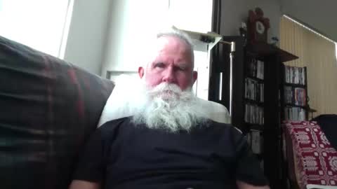 beardbushy online show from November 24, 4:52 pm