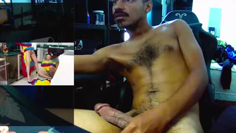 Snapshot of bedstuymonstercock90 chatting on October 4, 4:34 pm hungnheavy online show from October 4, 4:34 pm