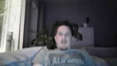 beejee88 online show from February 20, 8:10 pm