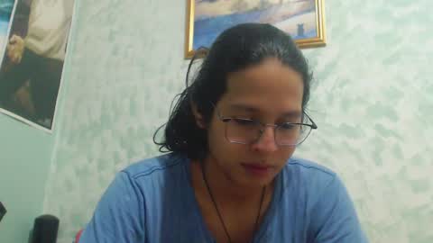 Snapshot of beentage chatting on January 17, 4:28 am Alex online show from January 17, 4:28 am