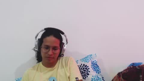 Snapshot of beentage chatting on March 10, 6:01 pm Alex online show from March 10, 6:01 pm