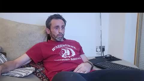 Snapshot of begbestuk chatting on October 20, 3:43 am begbestuk online show from October 20, 3:43 am