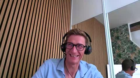 SexFriendFrance online show from September 9, 9:20 am