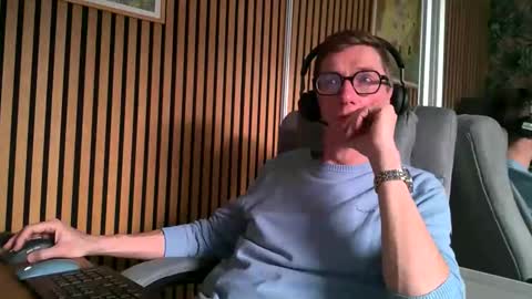 SexFriendFrance online show from March 7, 12:36 pm