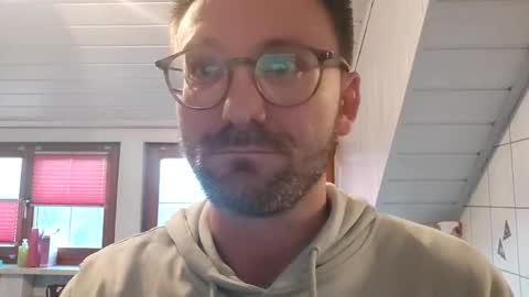 ben00189 online show from March 19, 5:16 pm