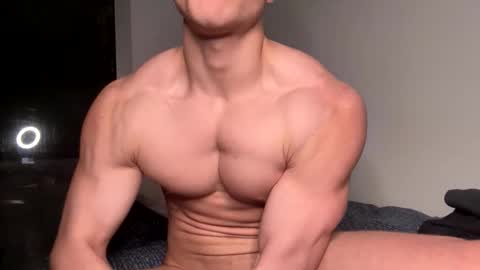 benicio03 online show from May 24, 1:33 am