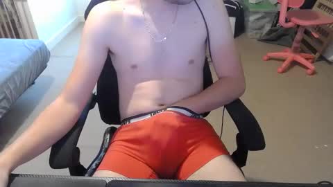 Snapshot of benjifrenchifirst chatting on October 21, 3:48 pm Benjifrenchi online show from October 21, 3:48 pm