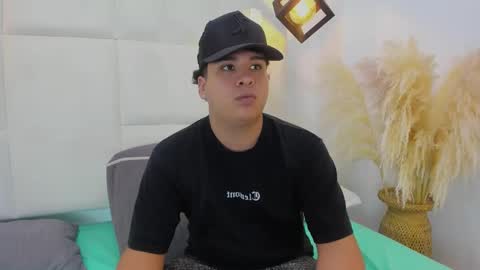 bennett_alejoo online show from September 22, 11:04 pm