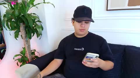 bennett_alejoo online show from October 1, 6:01 pm