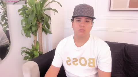 bennett_alejoo online show from September 21, 5:02 pm