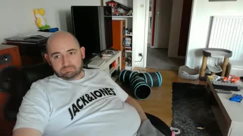 Ben online show from February 15, 9:05 am