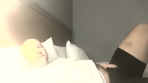 bensoncarverd online show from April 22, 12:28 am