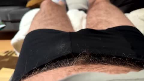 Snapshot of benz10001 chatting on December 10, 3:52 am benz10001 online show from December 10, 3:52 am