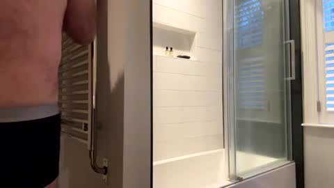 Snapshot of benz10001 chatting on December 20, 12:49 pm benz10001 online show from December 20, 12:49 pm