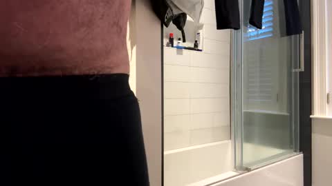 Snapshot of benz10001 chatting on October 16, 12:02 pm benz10001 online show from October 16, 12:02 pm