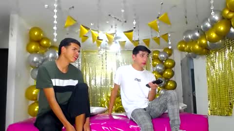 benz boys online show from January 20, 12:07 pm