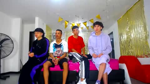 benz boys online show from February 24, 12:16 pm