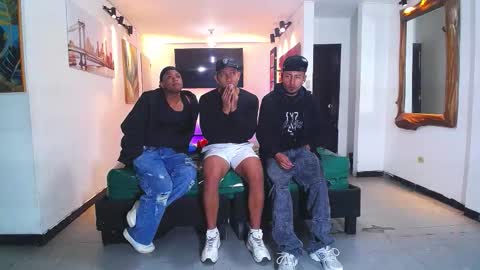 benz boys online show from December 15, 12:57 pm