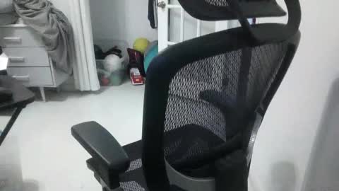 benzoil20007 online show from January 14, 5:30 am