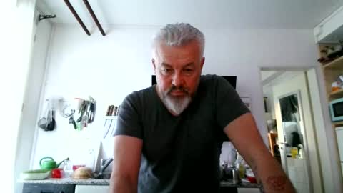 Martin online show from February 25, 7:09 am