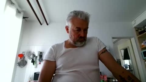 Martin online show from October 16, 10:34 am