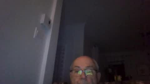 Snapshot of bernard1102 chatting on October 27, 12:57 am bernard1102 online show from October 27, 12:57 am