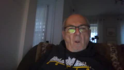 Snapshot of bernard1102 chatting on October 11, 11:03 am bernard1102 online show from October 11, 11:03 am