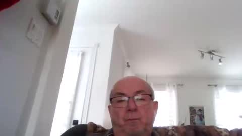 Snapshot of bernard1102 chatting on January 12, 2:30 pm bernard1102 online show from January 12, 2:30 pm