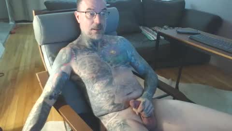 bernhard666 online show from February 2, 7:35 pm